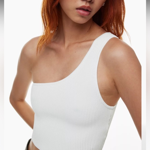 Aritzia Babaton
Sculpt Knit One-Shoulder Top in white - Picture 2 of 5